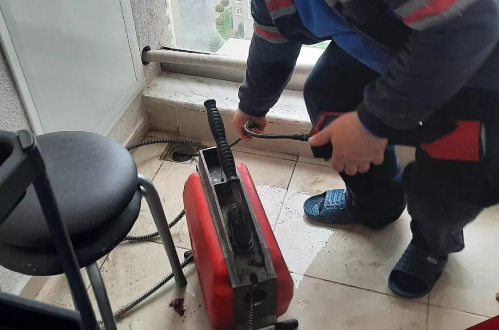 Balkon Tıkanıklık Açma